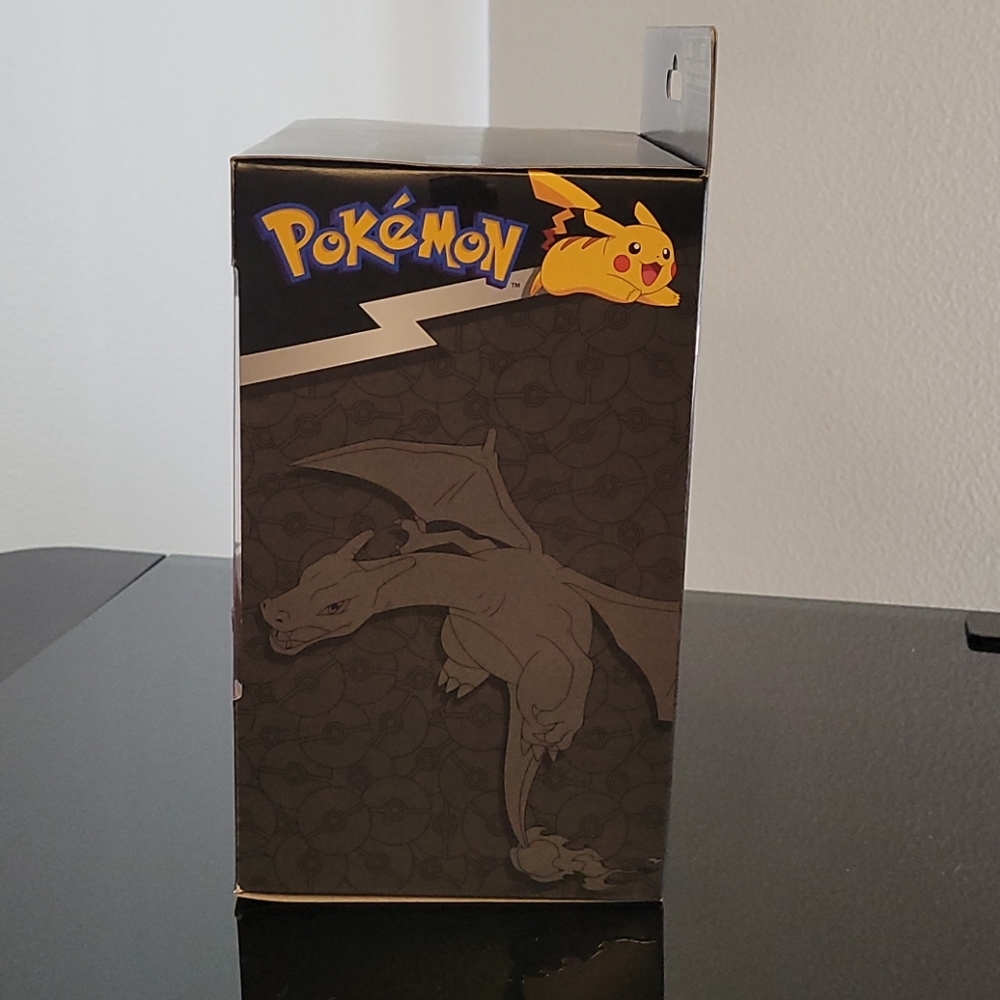 Pokemon Charizard 6" Figure w/ Moral Patch - Picture 3 of 8